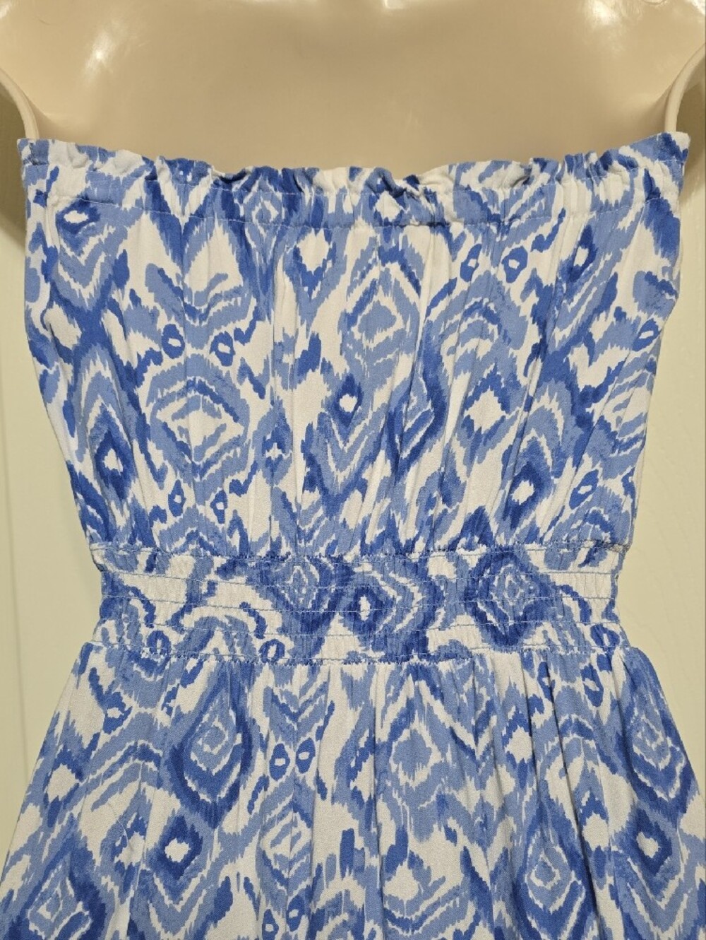 Jessica Simpson Blue and White Printed Strapless Dress - Picture 4 of 16